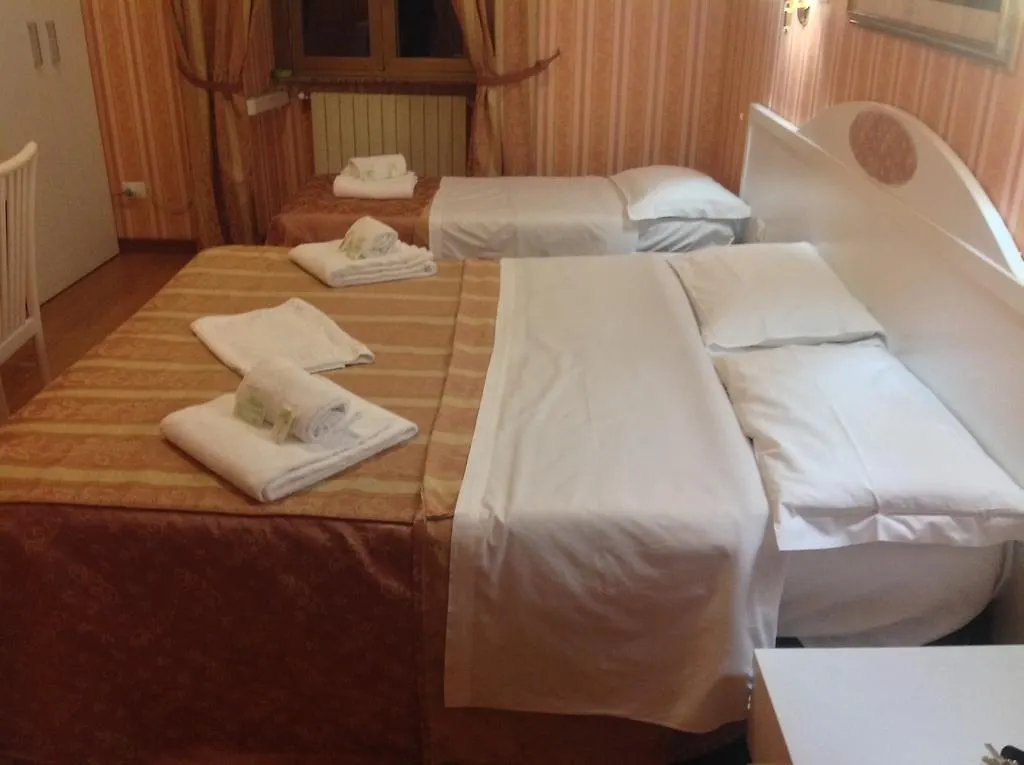 Rome Palace Hotel Guest house